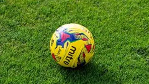 【夏花绽放第2025145期】双色球开奖前瞻：精准预测，揭秘绝杀号码，精彩不容错过！